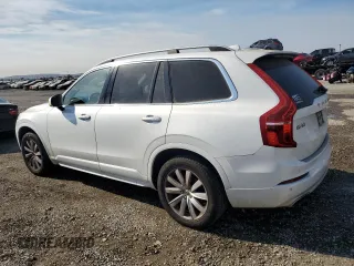 2016 Volvo XC90 T6 Momentum with VIN YV4A22PK0G1074313, listed as a Copart auction lot 42421865 with 69,966 mi miles and Salvage Title. Bid and sale history available at carsss.com. Image 2.