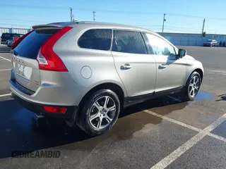 2012 Volvo XC60 3.0L с VIN YV4902DZ1C2293876, выставлен на аукционе IAAI как лот 41415355 с пробегом 48 620 миль миль и . История ставок и продаж доступна на DreamBid. Изображение 4.