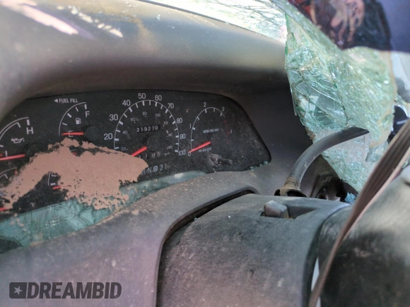 2000 Ford F-250 XL z VIN 1FTNW21F0YEA44694, wystawiony jako Copart lot #80675584 z przebiegiem 219 270 mil mil oraz Szkoda całkowita • Salvage title. Historia ofert i sprzedaży dostępna na DreamBid. Obrazek 9.
