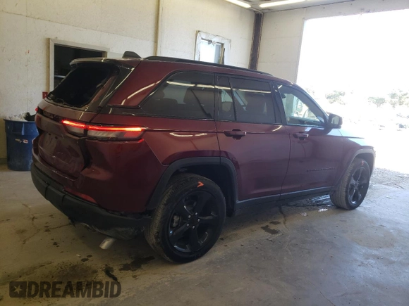 2023 Jeep Grand Cherokee Laredo with VIN 1C4RJGAG4PC595307, listed as a Copart auction lot 70493813 with 11,792 mi miles and Clean title. Bid and sale history available at DreamBid. Image 3.