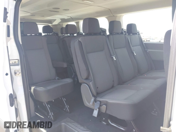 2024 Ford Transit Passenger XL с VIN 1FBAX2Y82RKA83295, выставлен на аукционе IAAI как лот 42443760 с пробегом 19 319 миль миль и . История ставок и продаж доступна на DreamBid. Изображение 8.