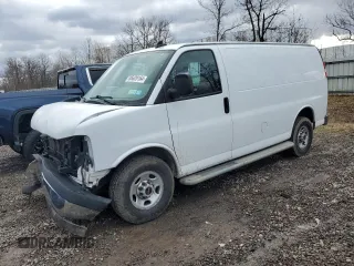2020 GMC Savana Cargo Van with VIN 1GTW7AFG0L1160216, listed as a Copart auction lot 85628164 with 76,682 mi miles and Salvage Title. Bid and sale history available at carsss.com. Image 1.