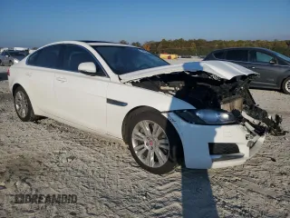 2016 Jaguar XF 35t Premium with VIN SAJBD4BV1GCY09160, listed as a Copart auction lot 78028064 with 100,970 mi miles and Salvage Title. Bid and sale history available at carsss.com. Image 4.