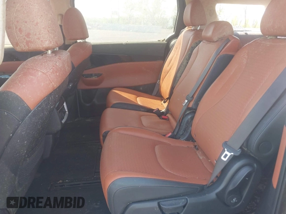 2024 Kia Carnival SX Prestige with VIN KNDNE5H32R6340005, listed as a IAAI auction lot 41984379 with 37,525 mi miles and . Bid and sale history available at DreamBid. Image 8.