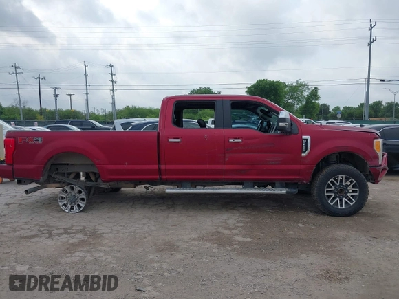 2017 Ford Super Duty F-250 SRW Lariat with VIN 1FT7W2B65HED25087, listed as a IAAI auction lot 42117125 with 122,369 mi miles. Bid and sale history available at carsss.com. Image 13.