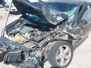 2014 Toyota Camry L with VIN 4T1BF1FK2EU390116, listed as a IAAI auction lot 41705712 with 1 mi miles. Bid and sale history available at carsss.com. Image 6.