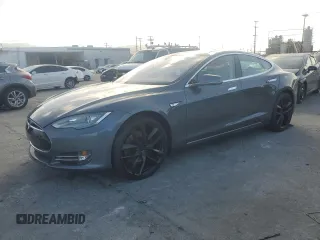 2014 Tesla Model S 60 with VIN 5YJSA1H10EFP32887, listed as a Copart auction lot 51708905 with Not Provided miles and Clean Title. Bid and sale history available at DreamBid. Image 1.