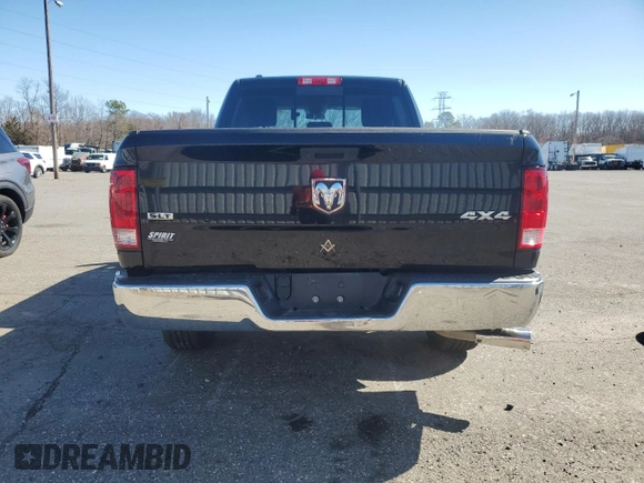 2020 Ram 1500 SLT z VIN 1C6RR7TT3LS119625, wystawiony jako Copart lot #49962075 z przebiegiem 55 087 mil mil oraz Szkoda całkowita • Salvage title. Historia ofert i sprzedaży dostępna na DreamBid. Obrazek 6.