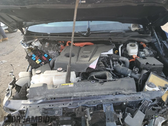 2024 Toyota Tundra Limited Hybrid z VIN 5TFJC5DB4RX049128, wystawiony jako Copart lot #46630445 z przebiegiem Nie podano mil oraz Szkoda całkowita • Salvage title. Historia ofert i sprzedaży dostępna na DreamBid. Obrazek 12.