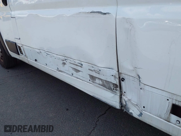 2022 Ram ProMaster Cargo with VIN 3C6MRVJG4NE111866, listed as a IAAI auction lot 42082644 with 62,444 mi miles and . Bid and sale history available at DreamBid. Image 6.