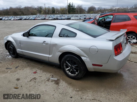 2007 Ford Mustang Deluxe with VIN 1ZVHT80N475367580, listed as a Copart auction lot 49649805 with 114,869 mi miles and Salvage Title. Bid and sale history available at carsss.com. Image 2.
