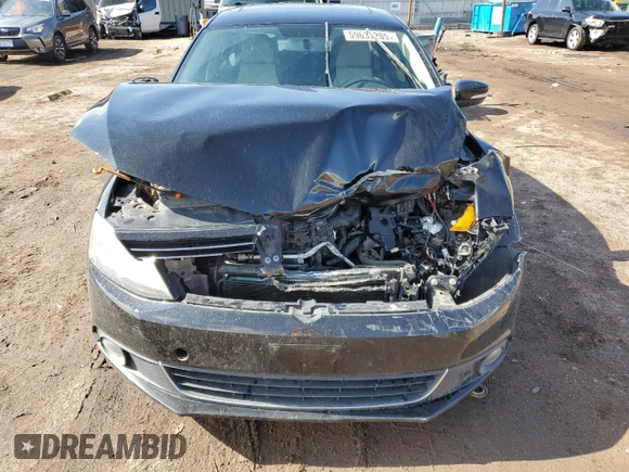 2013 Volkswagen Jetta SEL с VIN 3VWLP7AJ6DM379787, выставлен на аукционе Copart как лот 59637205 с пробегом 99 460 миль миль и Списание • Salvage title. История ставок и продаж доступна на DreamBid. Изображение 5.