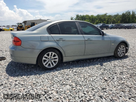 2007 BMW 3 Series 328i z VIN WBAVA33597PG52774, wystawiony jako Copart lot #60345555 z przebiegiem 189 361 mil mil oraz Szkoda całkowita • Salvage title. Historia ofert i sprzedaży dostępna na DreamBid. Obrazek 3.