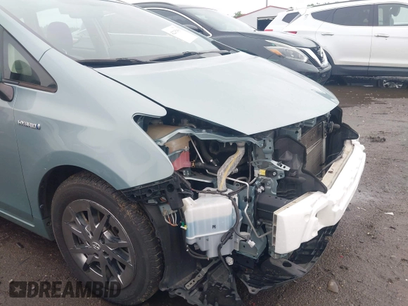 2015 Toyota Prius Two with VIN JTDZN3EU8FJ033529, listed as a IAAI auction lot 42235439 with 102,513 mi miles and . Bid and sale history available at DreamBid. Image 18.