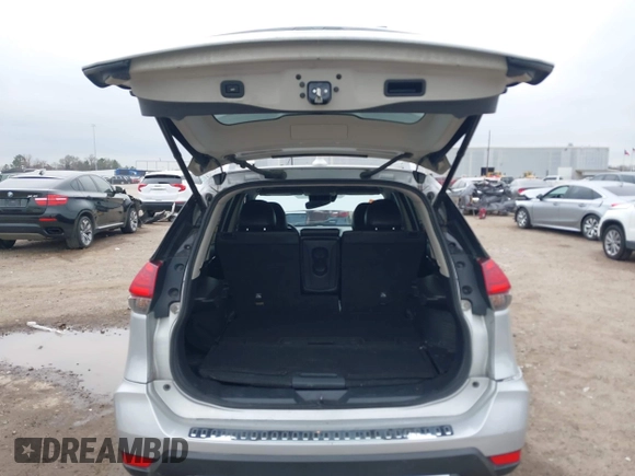2017 Nissan Rogue SL с VIN 5N1AT2MTXHC887379, выставлен на аукционе IAAI как лот 41559233 с пробегом 205 973 миль миль и . История ставок и продаж доступна на DreamBid. Изображение 17.