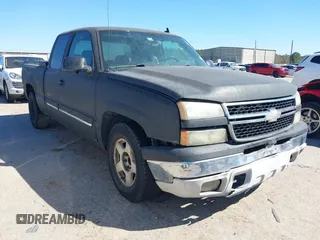 2006 Chevrolet Silverado 1500 LT1 with VIN 2GCEC19T861315982, listed as a IAAI auction lot 41757674 with 1 mi miles. Bid and sale history available at carsss.com. Image 1.