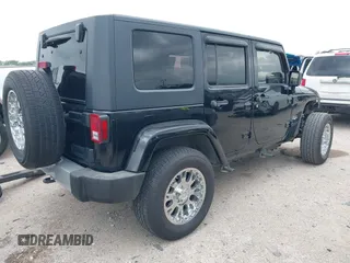 2008 Jeep Wrangler Unlimited Sahara с VIN 1J4GA59188L624010, выставлен на аукционе IAAI как лот 42115574 с пробегом 105 800 миль миль и . История ставок и продаж доступна на DreamBid. Изображение 4.