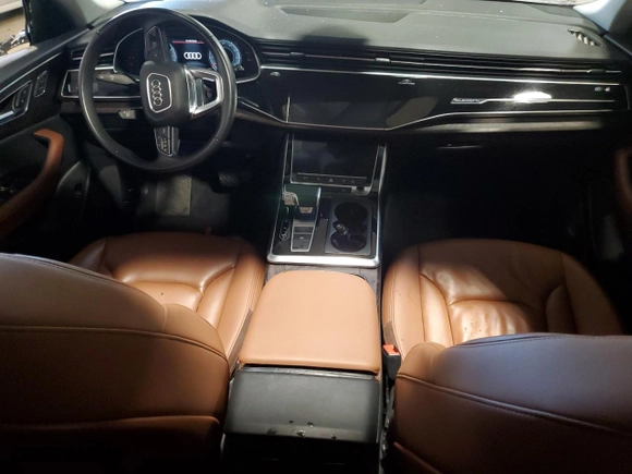 2022 Audi Q8 Premium with VIN WA1AVBF10ND031597, listed as a Copart auction lot 85640254 with 25038 miles and Salvage Title. Bid and sale history available at carsss.com. Image 8.
