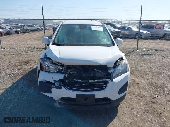 2015 Chevrolet Trax LS with VIN KL7CJKSB7FB069640, listed as a IAAI auction lot 41795991 with 153,789 mi miles. Bid and sale history available at carsss.com. Image 11.