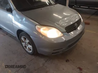 2004 Toyota Matrix Std with VIN 2T1LR32EX4C285993, listed as a IAAI auction lot 41401580 with 216,603 mi miles. Bid and sale history available at carsss.com. Image 13.