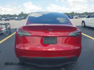 2024 Tesla Model Y с VIN 7SAYGDED8RF019494, выставлен на аукционе IAAI как лот 42336856 с пробегом 3 551 миль миль и . История ставок и продаж доступна на DreamBid. Изображение 16.