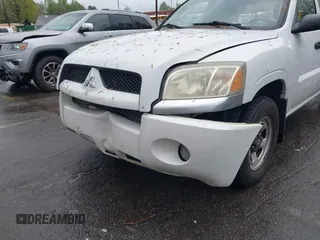 2007 Mitsubishi Raider LS with VIN 1Z7HC22K87S217299, listed as a IAAI auction lot 41983047 with 147,721 mi miles. Bid and sale history available at carsss.com. Image 6.