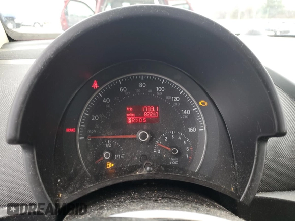 2008 Volkswagen Beetle SE with VIN 3VWRF31Y68M413641, listed as a Copart auction lot 86152604 with 82,247 mi miles and Salvage title. Bid and sale history available at DreamBid. Image 9.