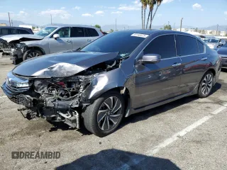 2017 Honda Accord Touring z VIN JHMCR6F78HC006924, wystawiony jako Copart lot #55140475 z przebiegiem 177 811 mil mil oraz Szkoda całkowita • Salvage title. Historia ofert i sprzedaży dostępna na DreamBid. Obrazek 1.