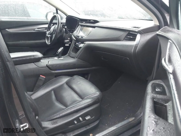 2017 Cadillac XT5 Luxury AWD with VIN 1GYKNDRS2HZ265512, listed as a IAAI auction lot 41412454 with 135,341 mi miles. Bid and sale history available at carsss.com. Image 5.