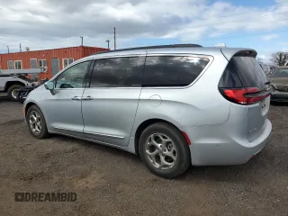 2022 Chrysler Pacifica Limited with VIN 2C4RC1GG7NR175799, listed as a Copart auction lot 63038045 with 32,317 mi miles and Clean title. Bid and sale history available at DreamBid. Image 2.