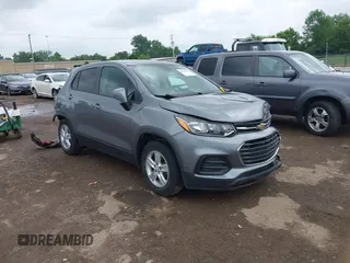 2020 Chevrolet Trax LS with VIN 3GNCJKSB3LL154785, listed as a IAAI auction lot 42523242 with 31,038 mi miles and . Bid and sale history available at DreamBid. Image 1.