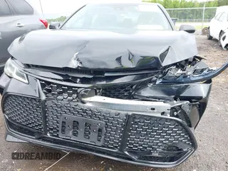 2019 Toyota Avalon XLE z VIN 4T1BZ1FB6KU018376, wystawiony jako IAAI lot #42238064 z przebiegiem 41 827 mil mil oraz . Historia ofert i sprzedaży dostępna na DreamBid. Obrazek 18.