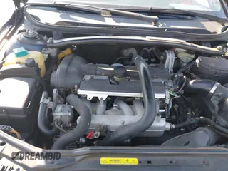 2005 Volvo XC70 with VIN YV1SZ592X51201769, listed as a IAAI auction lot 41836689 with 260,339 mi miles and . Bid and sale history available at DreamBid. Image 10.