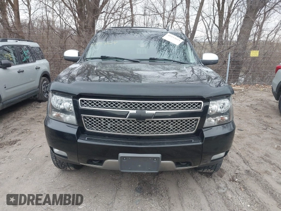 2008 Chevrolet Suburban 2LT with VIN 3GNFK16388G160010, listed as a IAAI auction lot 41153614 with 209,870 mi miles and . Bid and sale history available at DreamBid. Image 6.