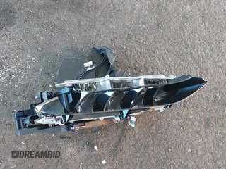 2022 Tesla Model X Plaid z VIN 7SAXCBE60NF351288, wystawiony jako IAAI lot #40847518 z przebiegiem 28 149 mil mil oraz . Historia ofert i sprzedaży dostępna na DreamBid. Obrazek 11.