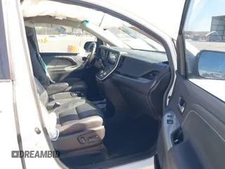 2017 Toyota Sienna SE with VIN 5TDXZ3DC8HS871148, listed as a IAAI auction lot 42035137 with 124,126 mi miles and . Bid and sale history available at DreamBid. Image 5.