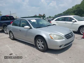 2003 Nissan Altima S with VIN 1N4AL11D43C119701, listed as a IAAI auction lot 39940637 with 190,800 mi miles. Bid and sale history available at carsss.com. Image 1.