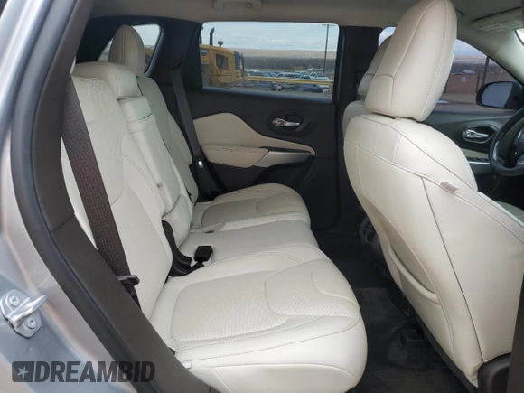 2017 Jeep Cherokee Overland z VIN 1C4PJMJS4HW609880, wystawiony jako Copart lot #45598445 z przebiegiem 83 691 mil mil oraz Szkoda całkowita • Salvage title. Historia ofert i sprzedaży dostępna na DreamBid. Obrazek 11.