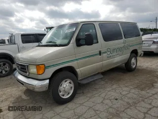2005 Ford Econoline Wagon XL z VIN 1FBNE31S65HA58474, wystawiony jako Copart lot #55091505 z przebiegiem 165 333 mil mil oraz Czysty tytuł • Clean title. Historia ofert i sprzedaży dostępna na DreamBid. Obrazek 1.