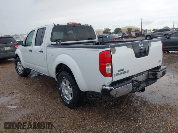 2007 Nissan Frontier SE z VIN 1N6AD09U67C407602, wystawiony jako IAAI lot #42405830 z przebiegiem Nie podano mil oraz . Historia ofert i sprzedaży dostępna na DreamBid. Obrazek 3.