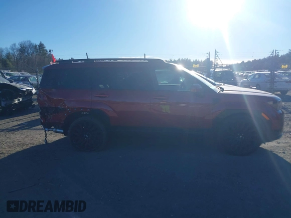 2024 Hyundai Santa Fe Calligraphy z VIN 5NMP5DGLXRH046830, wystawiony jako IAAI lot #41274376 z przebiegiem 229 mil mil oraz . Historia ofert i sprzedaży dostępna na DreamBid. Obrazek 13.