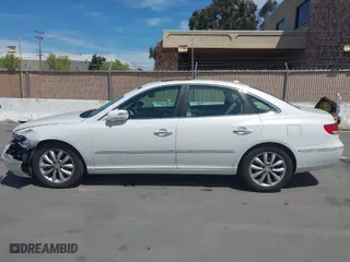 2008 Hyundai Azera Limited with VIN KMHFC46F78A311138, listed as a IAAI auction lot 42004678 with 91,444 mi miles. Bid and sale history available at carsss.com. Image 14.