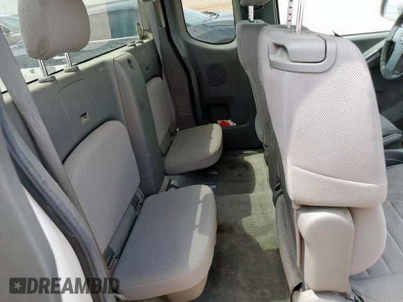 2012 Nissan Frontier S z VIN 1N6BD0CT5CC478921, wystawiony jako Copart lot #59013945 z przebiegiem 186 855 mil mil oraz Czysty tytuł • Clean title. Historia ofert i sprzedaży dostępna na DreamBid. Obrazek 10.
