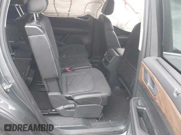 2024 Volkswagen Atlas SE with VIN 1V2WR2CA2RC536071, listed as a IAAI auction lot 42087700 with 38,879 mi miles and . Bid and sale history available at DreamBid. Image 8.