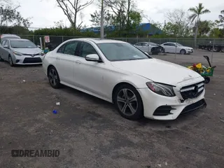 2018 Mercedes-Benz E-Class E 300 with VIN WDDZF4JB2JA350535, listed as a IAAI auction lot 41615741 with 148,004 mi miles. Bid and sale history available at carsss.com. Image 1.