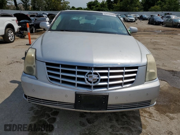 2010 Cadillac DTS w/1SC with VIN 1G6KD5EY0AU137459, listed as a Copart auction lot 62512914 with 197,058 mi miles and Salvage Title. Bid and sale history available at carsss.com. Image 5.