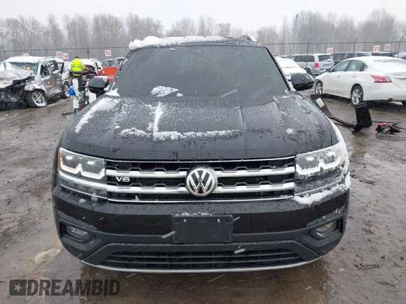 2018 Volkswagen Atlas SE z VIN 1V2LR2CA1JC515168, wystawiony jako IAAI lot #42024499 z przebiegiem 112 558 mil mil oraz . Historia ofert i sprzedaży dostępna na DreamBid. Obrazek 13.