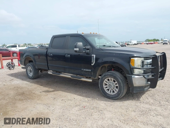 2017 Ford Super Duty F-250 SRW Lariat with VIN 1FT7W2BT9HEE94910, listed as a IAAI auction lot 42061321 with 265,615 mi miles. Bid and sale history available at carsss.com. Image 1.