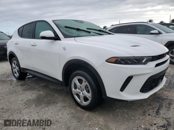 2024 Dodge Hornet GT z VIN ZACNDFAN0R3A42416, wystawiony jako Copart lot #75139734 z przebiegiem Nie podano mil oraz Nie do naprawy • Non repairable. Historia ofert i sprzedaży dostępna na DreamBid. Obrazek 3.