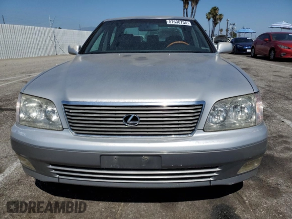 1998 Lexus LS 400 z VIN JT8BH28F4W0121806, wystawiony jako Copart lot #57636755 z przebiegiem 264 027 mil mil oraz Czysty tytuł • Clean title. Historia ofert i sprzedaży dostępna na DreamBid. Obrazek 5.